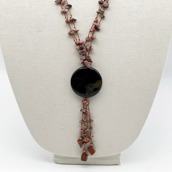 Mauve Stone Chip 3 Strand Polished Black Stone Pendant Tassel Boho Necklace 25” - Picture 2 of 12